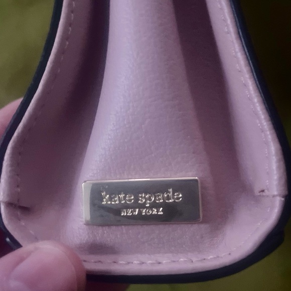 NWOT Kate Spade pink and black purse with gold details and chain - Picture 7 of 9